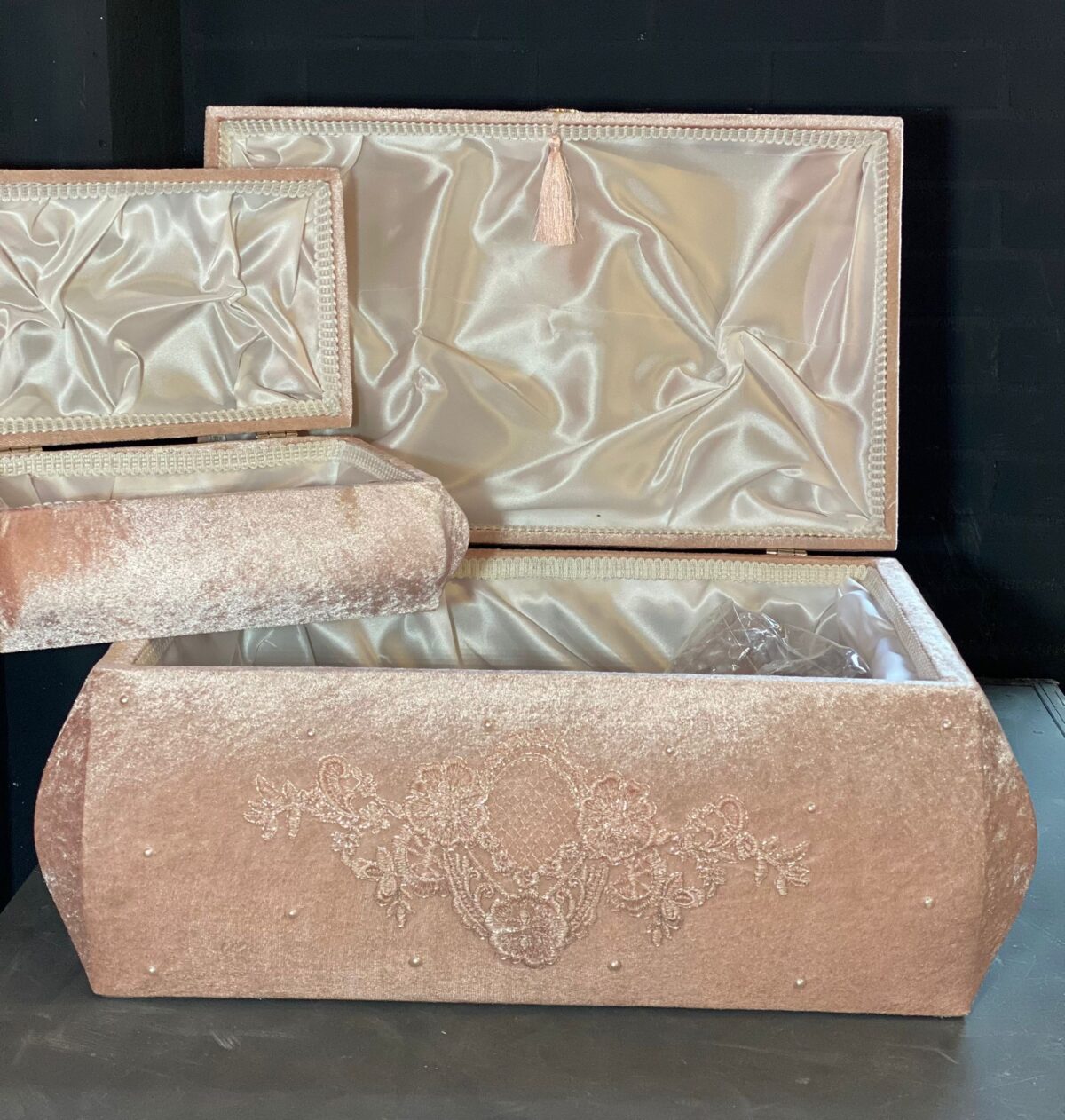 Roze Fluwelen Bruidegom Kist - Ayakli Pembe Taki Sandigi / Kadife Ceyiz Sandigi – Set van 2 - Afbeelding 2