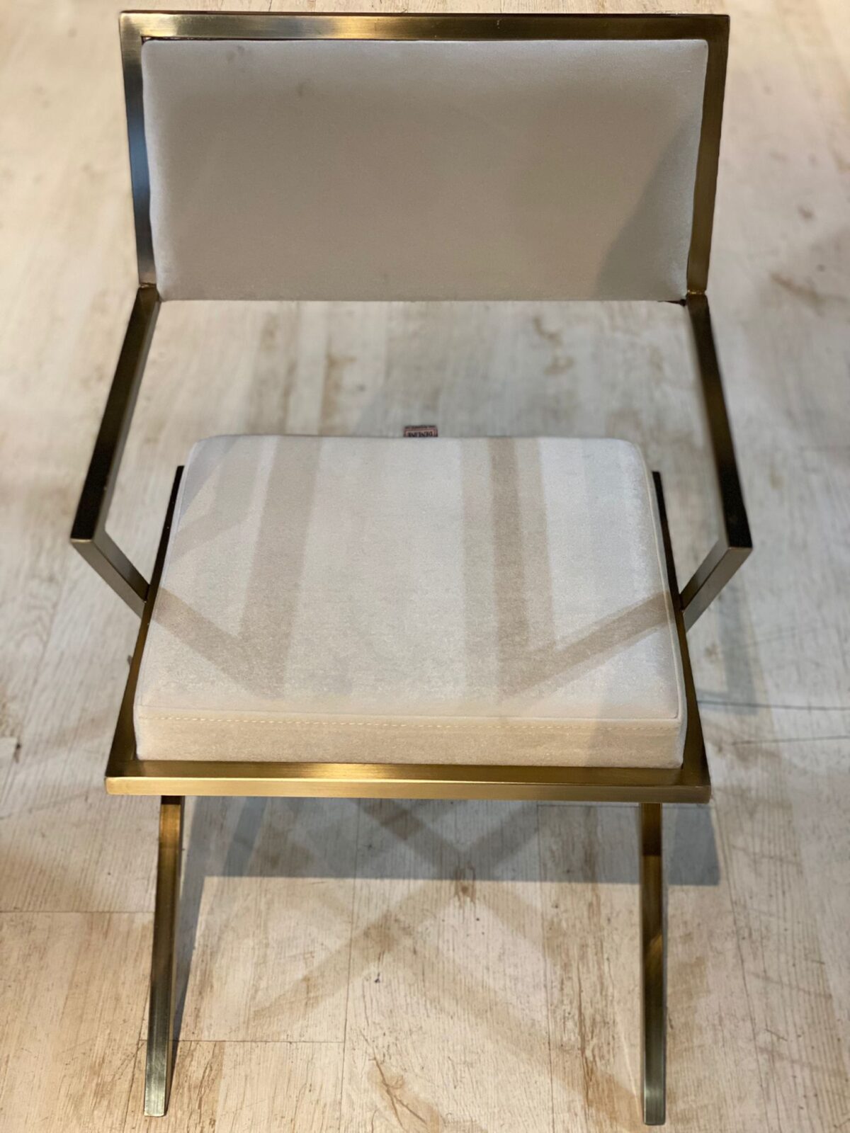 Elegante Fluwelen Stoel - Metalen Poten - Wit - Görsel 2
