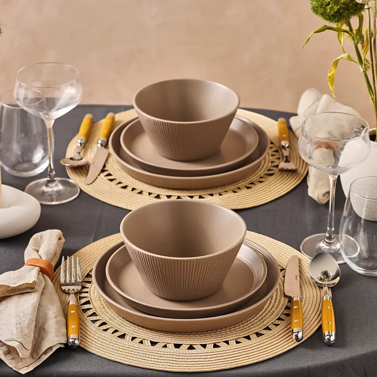 Karaca Mirum - Stoneware Serviesset - 4-Persoons - 12-Delig - Image 4