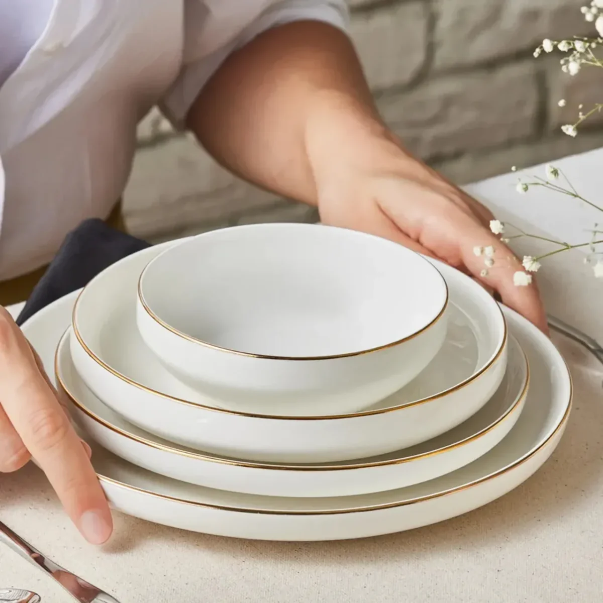 Karaca Streamline Saturn - 4 Persoons Serviesset - 19 Delig - Porselein - Image 1