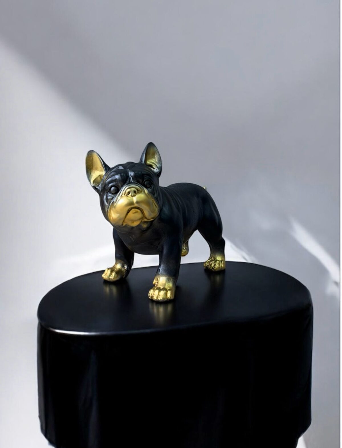 Ekselans EK-347 - Zwarte Bulldog Decoratie – 25 x 30 cm – met Goudkleurige Details – Beeld - Afbeelding 1