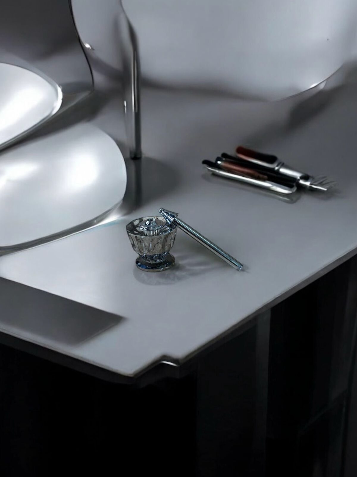 Ekselans EK-259 – Luxe Geurfless met Geurstok – Zilver – Authentieke Uitstraling – 7 cm x 19 cm - Image 2