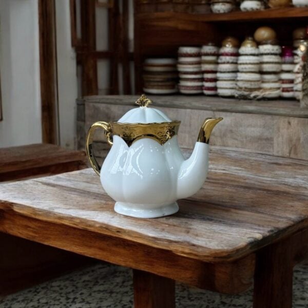 Ekselans EK-556 – Porseleinen Theepot met Gouden Details – 18,5 x 25 cm – Elegante en Luxe Theepot