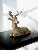 Ekselans EK-303 - Gouden Herten Beeld – 40 x 40 cm – Luxe Decoratie – Klassiek & Stijlvol Design