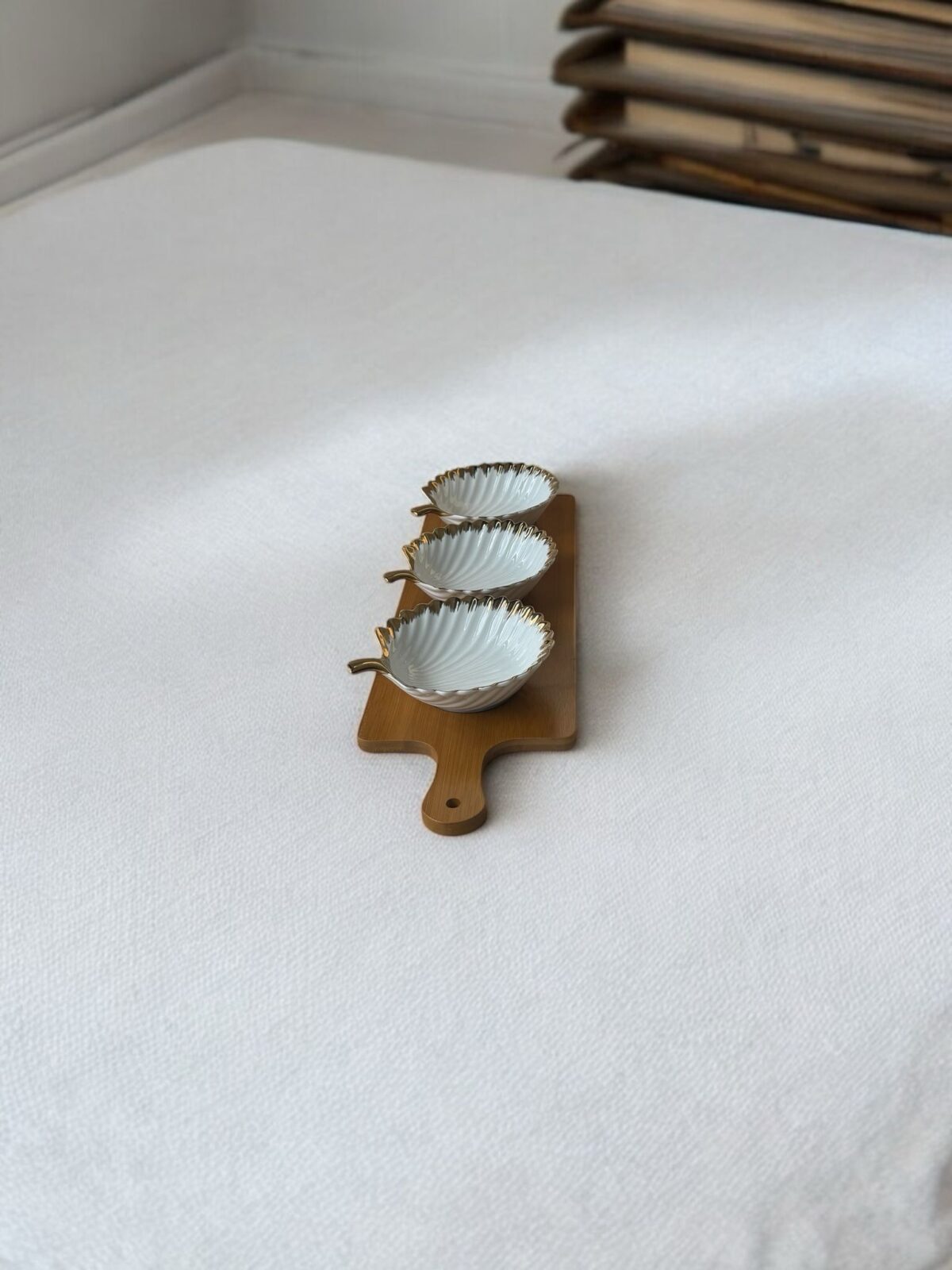 Ekselans EK-541 - Schelpen Design Schaaltjes met Houten Dienblad – 4-Delig - Gouden Design - Afbeelding 2