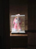 Ekselans EK-221 - Rozenhond in Cadeaubox met LED-verlichting – 26 x 33 cm – "Love is Eternal" Design - Afbeelding 2