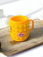Ekselans EK-326 - Gele Siliconen Drinkbeker met Handvat – Pop It Design – Inclusief Jibbitz-Stijl Versiering – 12 x 9,5 cm
