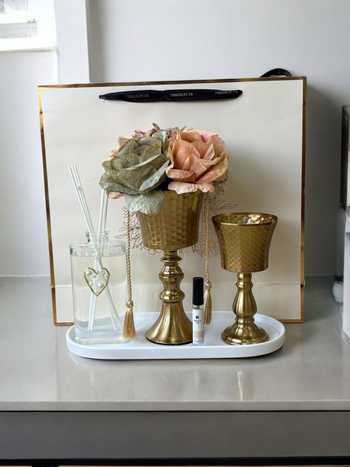 Ekselans EK-564 - Luxe Decoratie Set met Gouden Kandelaars, Geurstokjes & Kunstbloemen - Giftset - Geschenk - Görsel 3