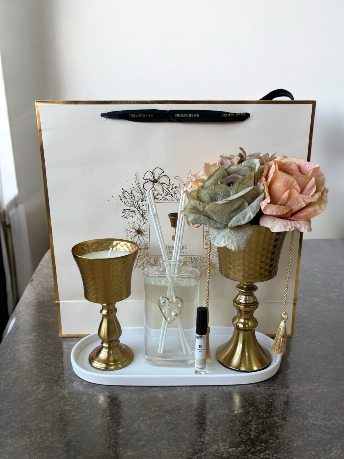 Ekselans EK-564 - Luxe Decoratie Set met Gouden Kandelaars, Geurstokjes & Kunstbloemen - Giftset - Geschenk - Görsel 2