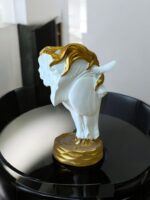 Ekselans EK-352 – Paardenkop Beeld – Wit met Gouden Details – 25 x 14 cm – Luxe Decoratief Standbeeld - Görsel 3